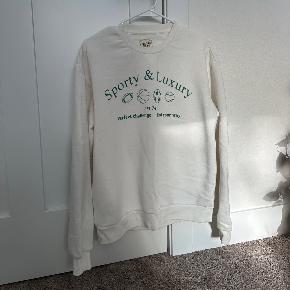 Sporty & Luxury White Crewneck